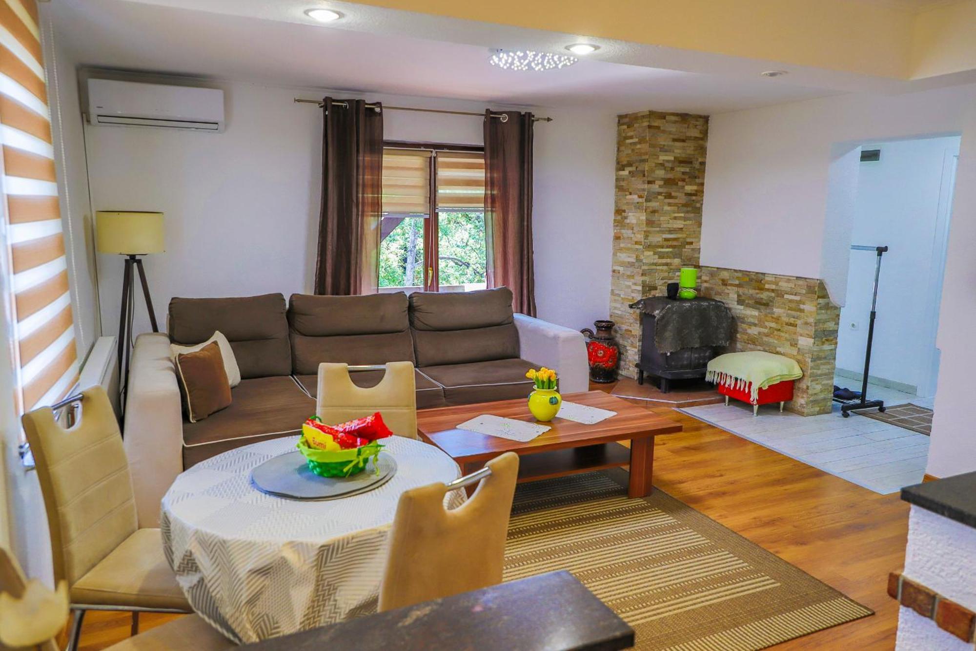 Apartman Ozimice 2 บีฮัช ภายนอก รูปภาพ