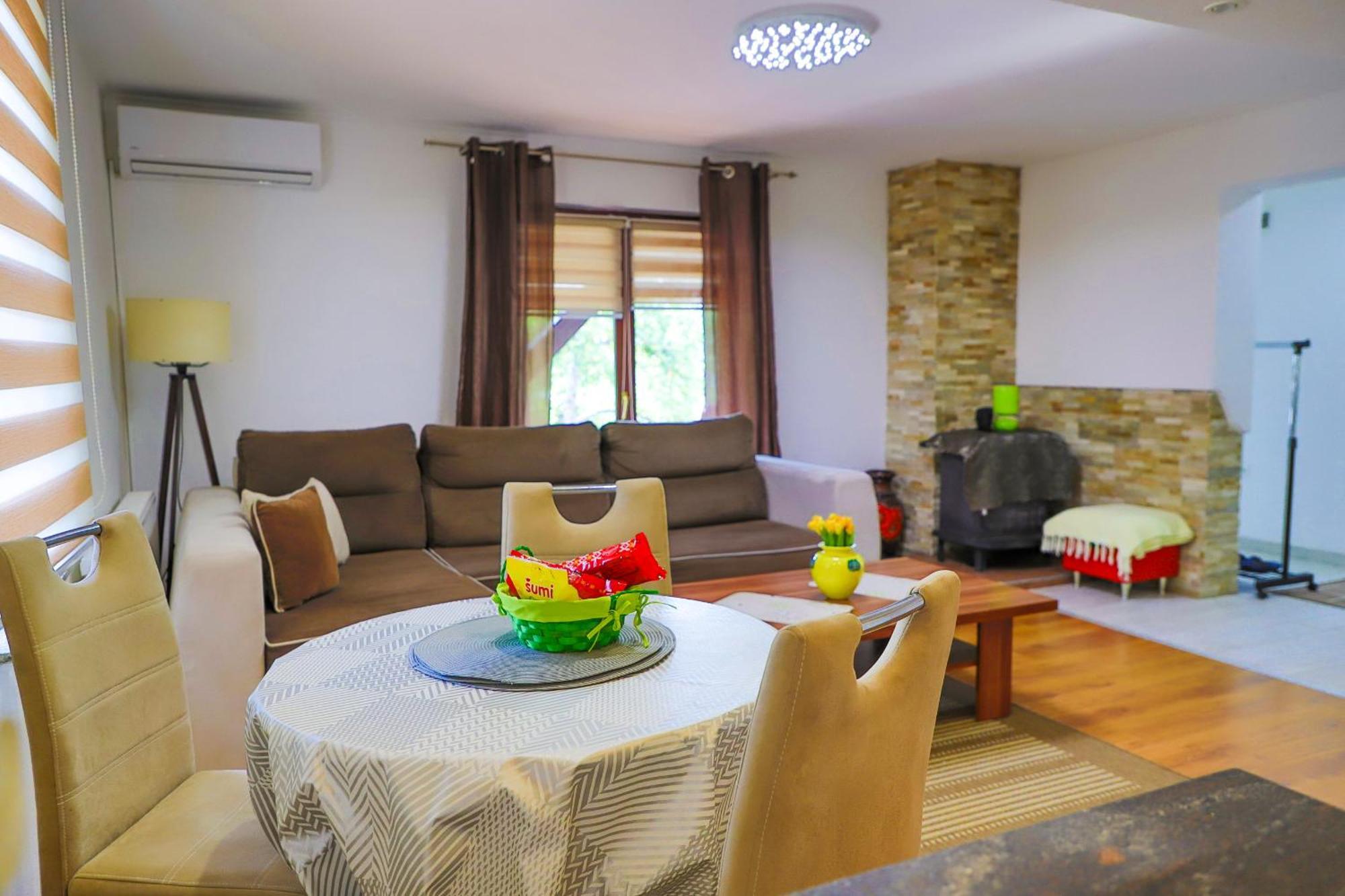 Apartman Ozimice 2 บีฮัช ภายนอก รูปภาพ